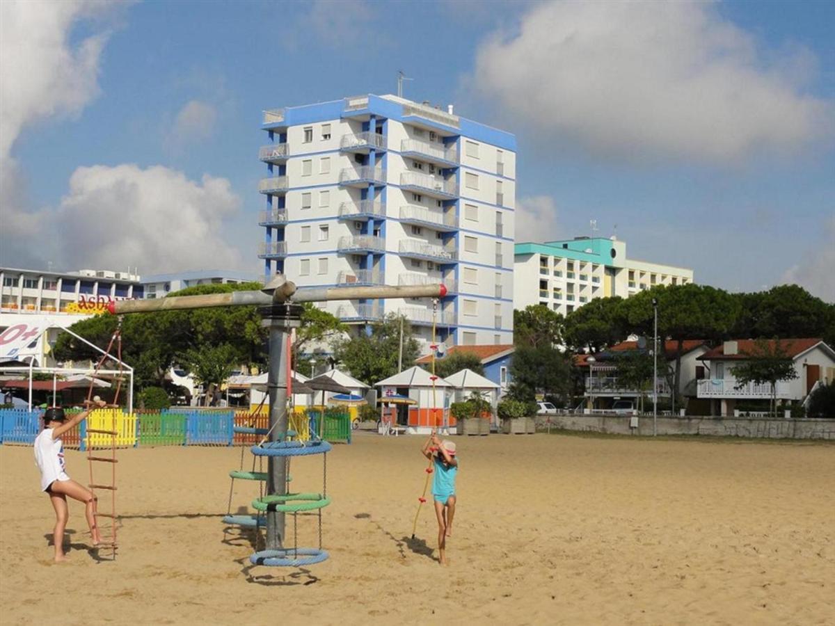 Condominio Bel Sole Bibione Buitenkant foto