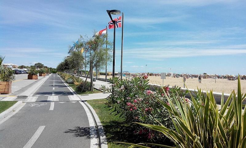 Condominio Bel Sole Bibione Buitenkant foto