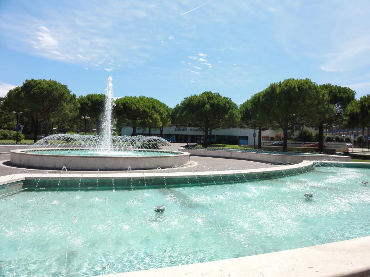 Condominio Bel Sole Bibione Buitenkant foto