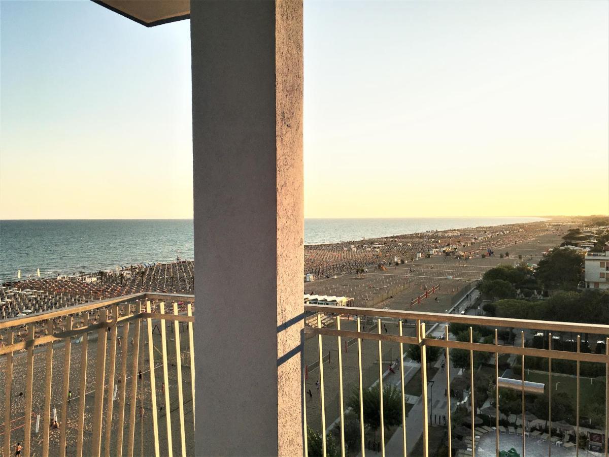 Condominio Bel Sole Bibione Buitenkant foto
